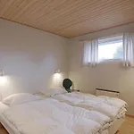 Aakirkeby Liii Semesterbostad Vester Somarken